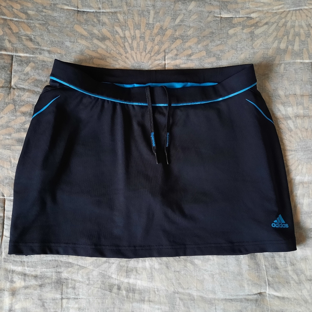 Adidas skirt with aqua shorts size M